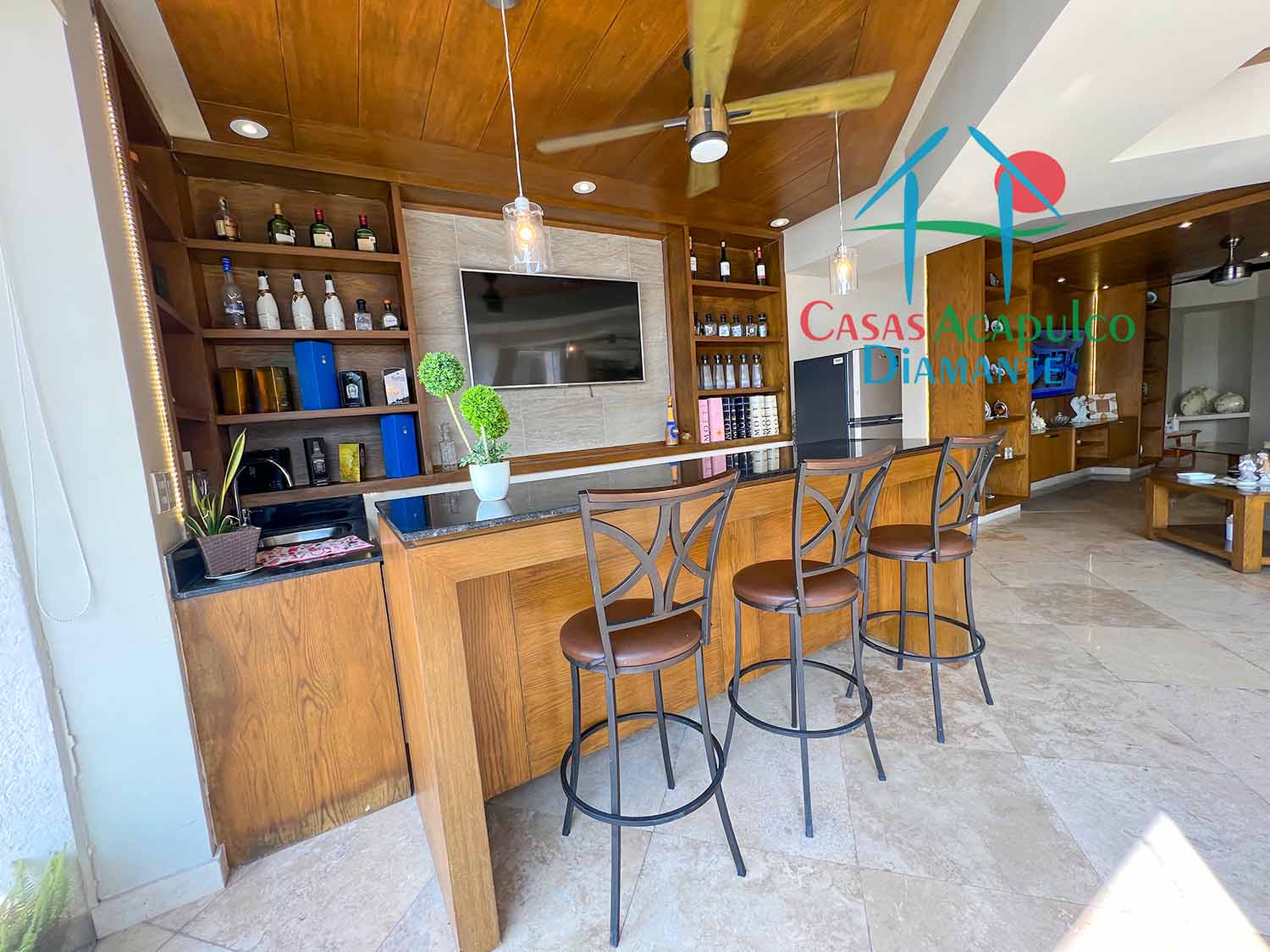 Joyas de Brisamar Vista de la Bruma 3 - Barra bar 1